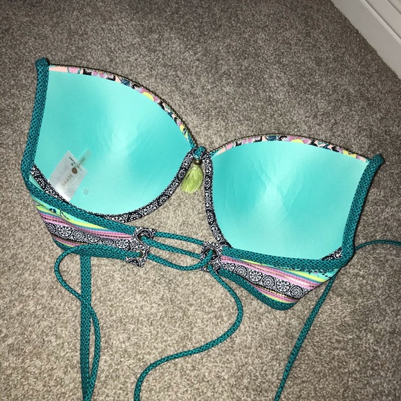 3/$15 Shade & shore bikini top! - Picture 3 of 4